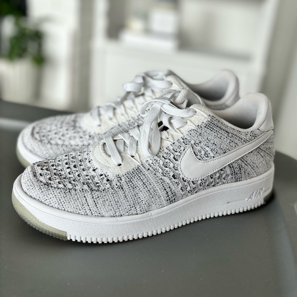 Nike air